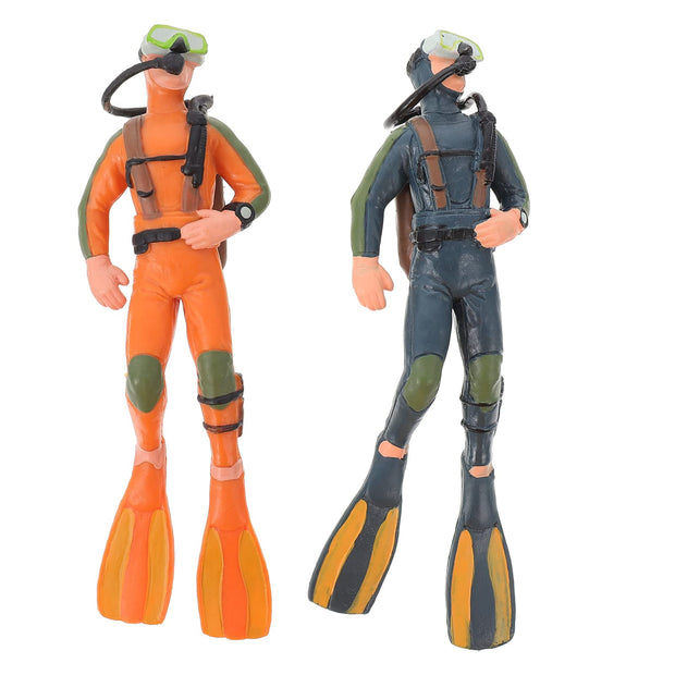 Toyvian 2pcs Mini Diver Figurines Deep Sea Diver Tiny Submarine Figures Fish Tank Realistic Divers Figurines Diver with Hose Scuba Steve Toy Dollhouse Submarine Figures