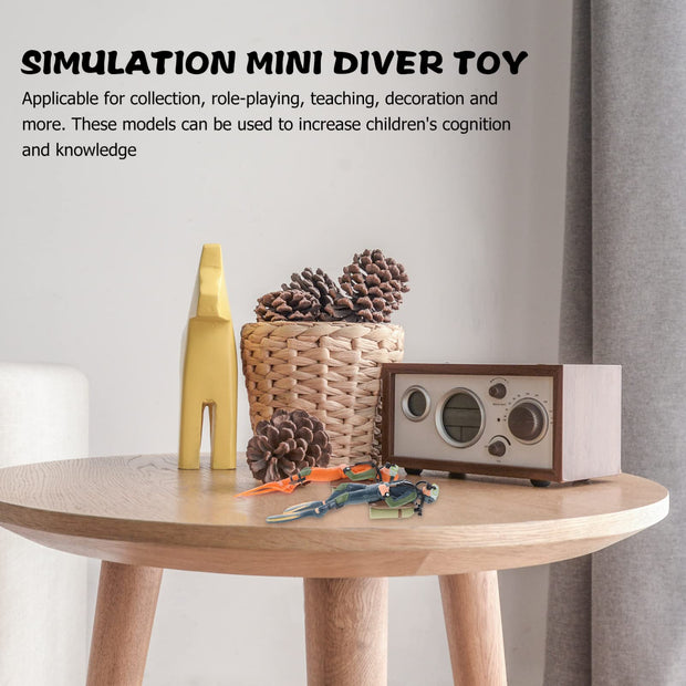 Toyvian 2pcs Mini Diver Figurines Deep Sea Diver Tiny Submarine Figures Fish Tank Realistic Divers Figurines Diver with Hose Scuba Steve Toy Dollhouse Submarine Figures